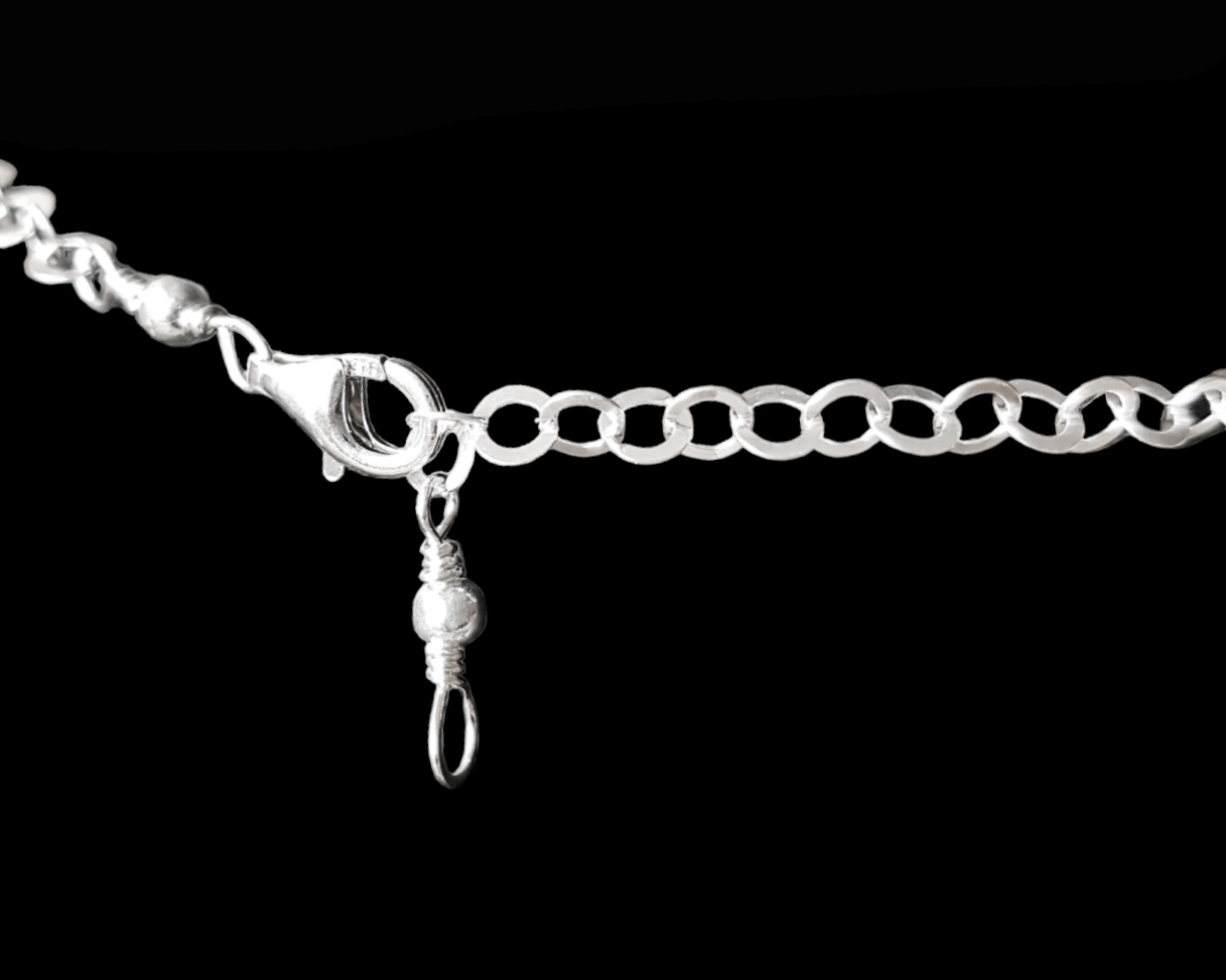 Lobster Claw Clasp attached to round link chain