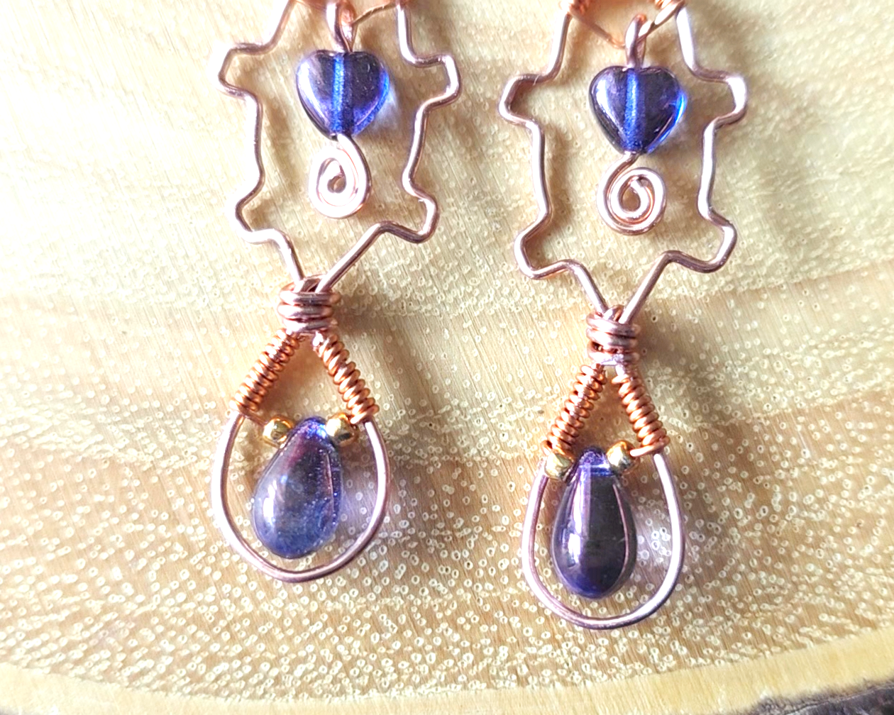 Long Copper Mauve Beaver Heart Eternity Earrings