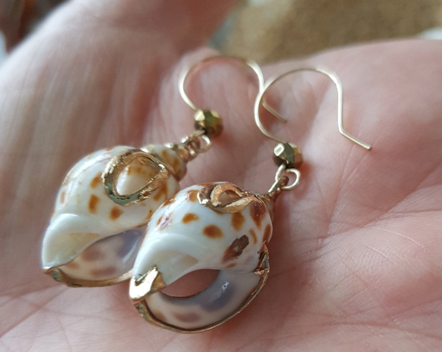 Golden Ocean Shell Dangle Earring