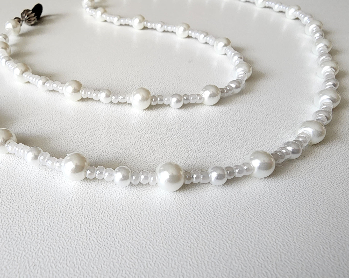Deluxe White Pearl Eyeglass Chain-Eyeglass Accessories