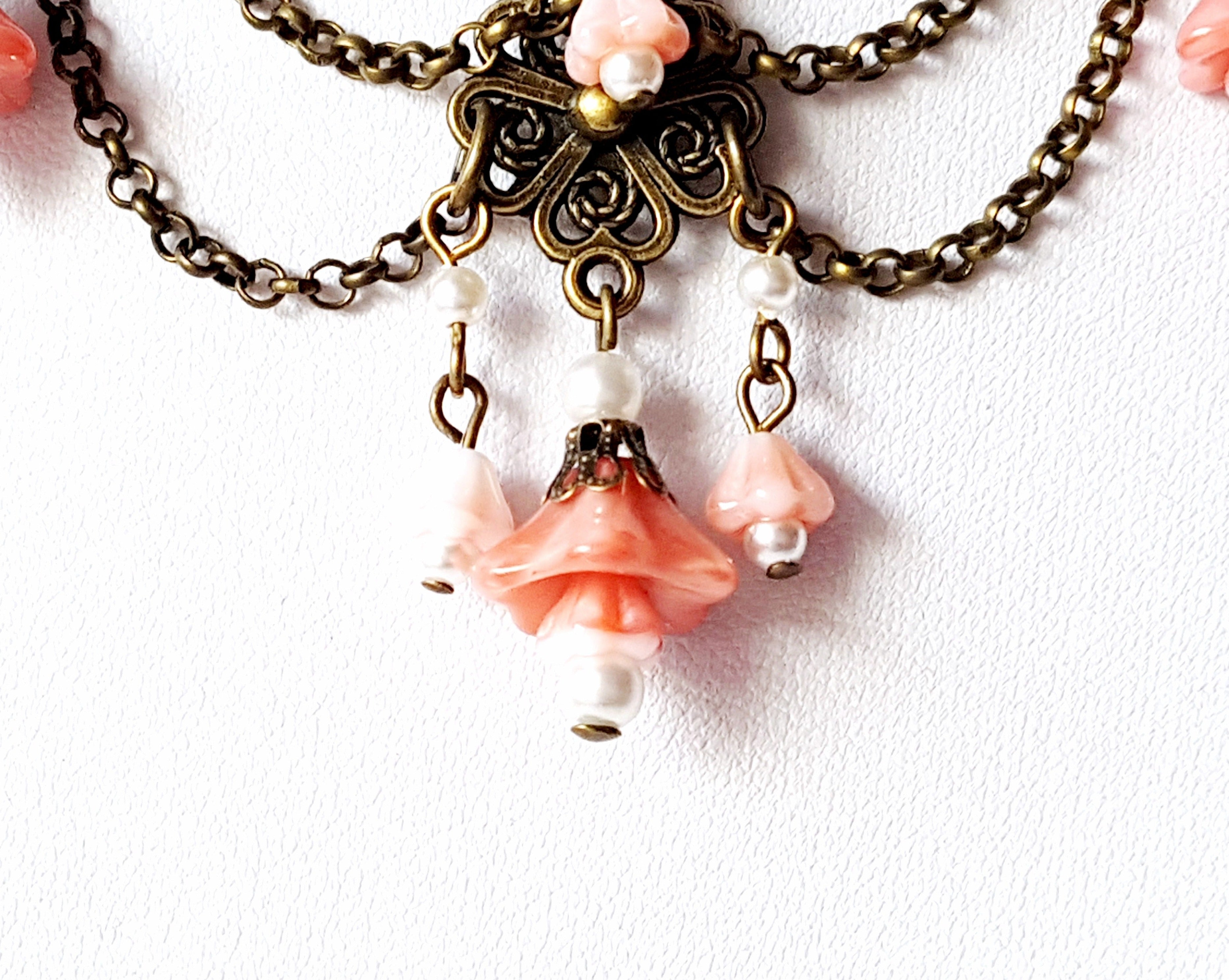 Pink flower hot sale necklace set