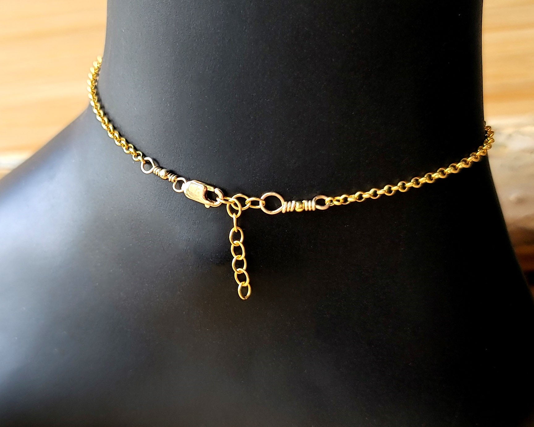 New model anklets 2025 in gold