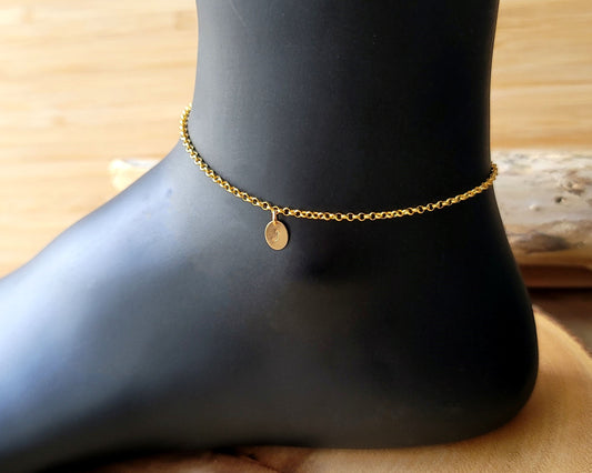 Personalized Gold Initial Ankle Bracelet, Anklet, a minimalist style anklet with a small initial pendant on rolo style chain