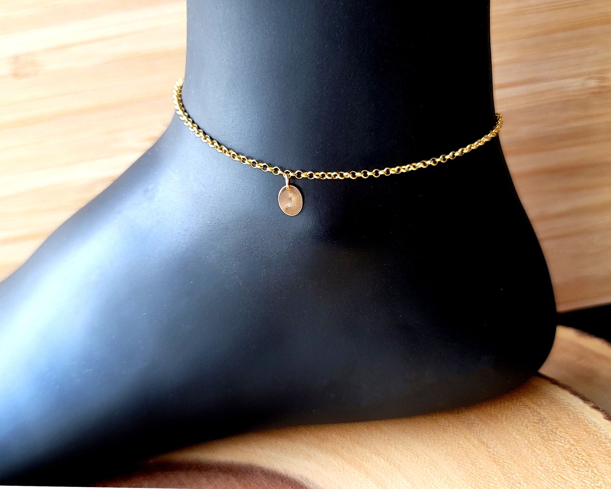 Personalized Gold Initial Ankle Bracelet, Anklet, a minimalist style anklet with a small initial pendant on rolo style chain