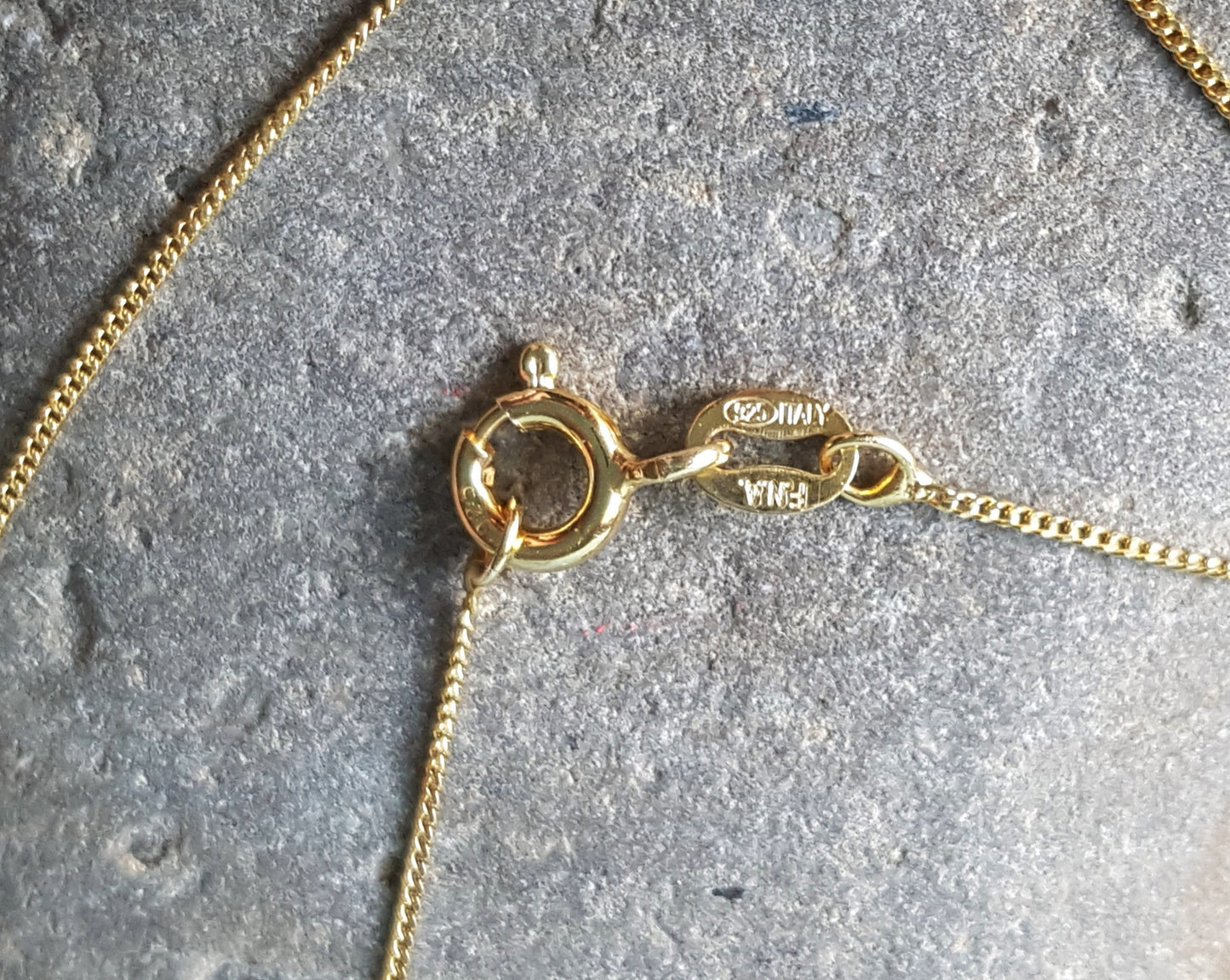 Spring Ring clasp on Curb Chain