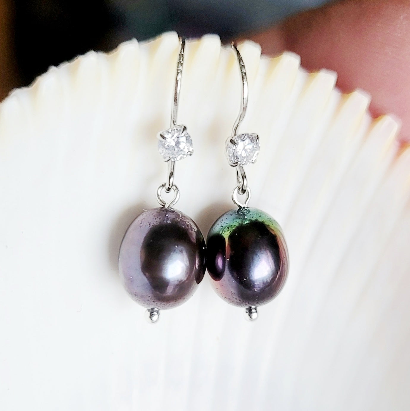 Extremely Elegant black Pearl Cubic Zirconia Earrings, Sterling Silver, Freshwater Cultured Pearls, Rhodium plated