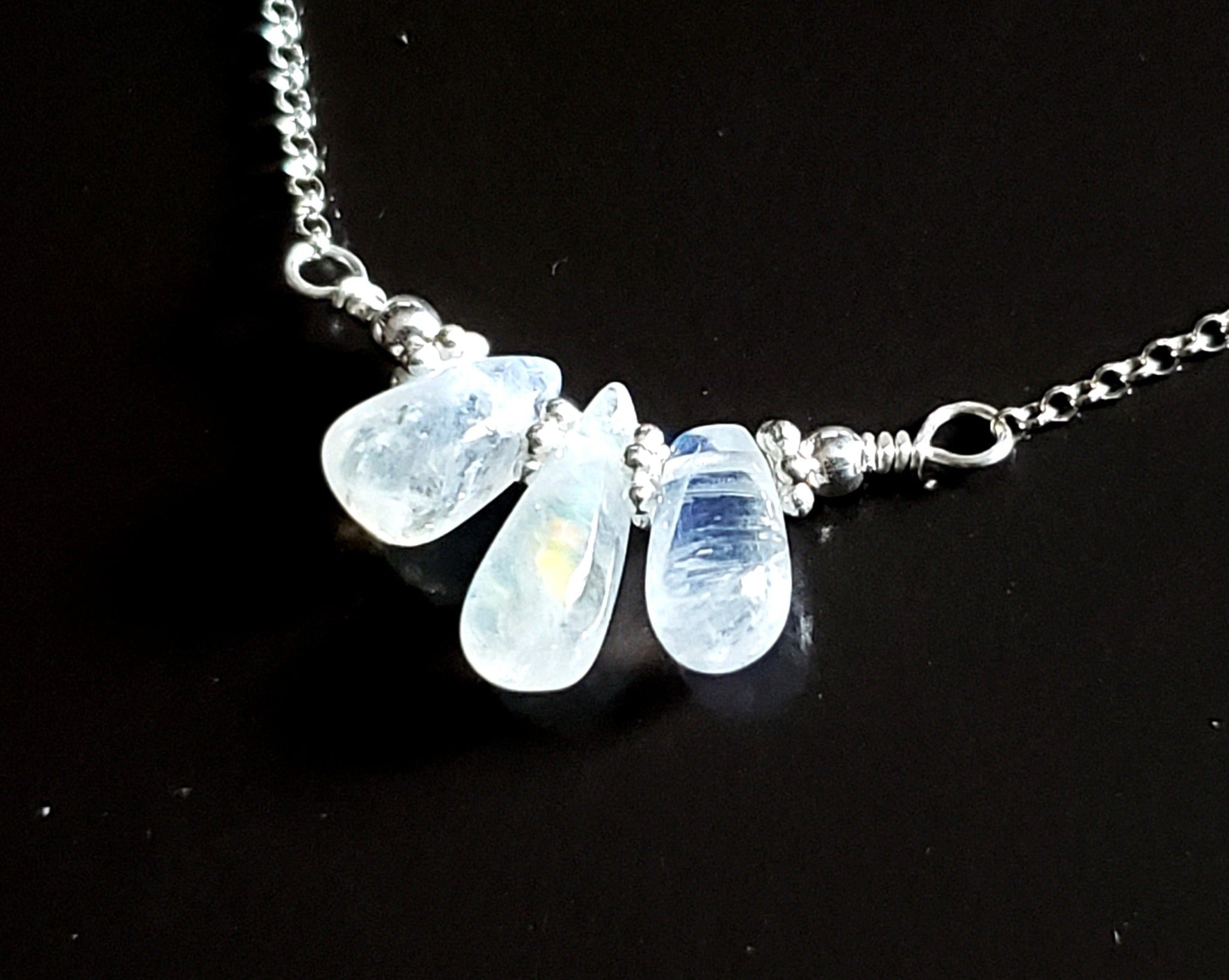 Pendant moonstone sale